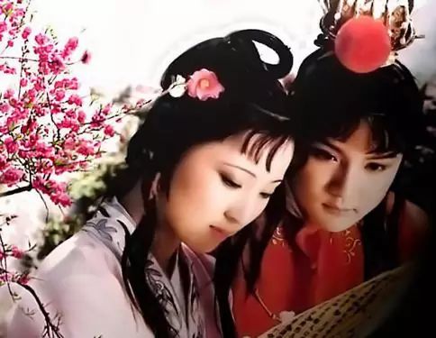 李易峰女主_爱上李易峰的花痴女_李易峰视她为女神